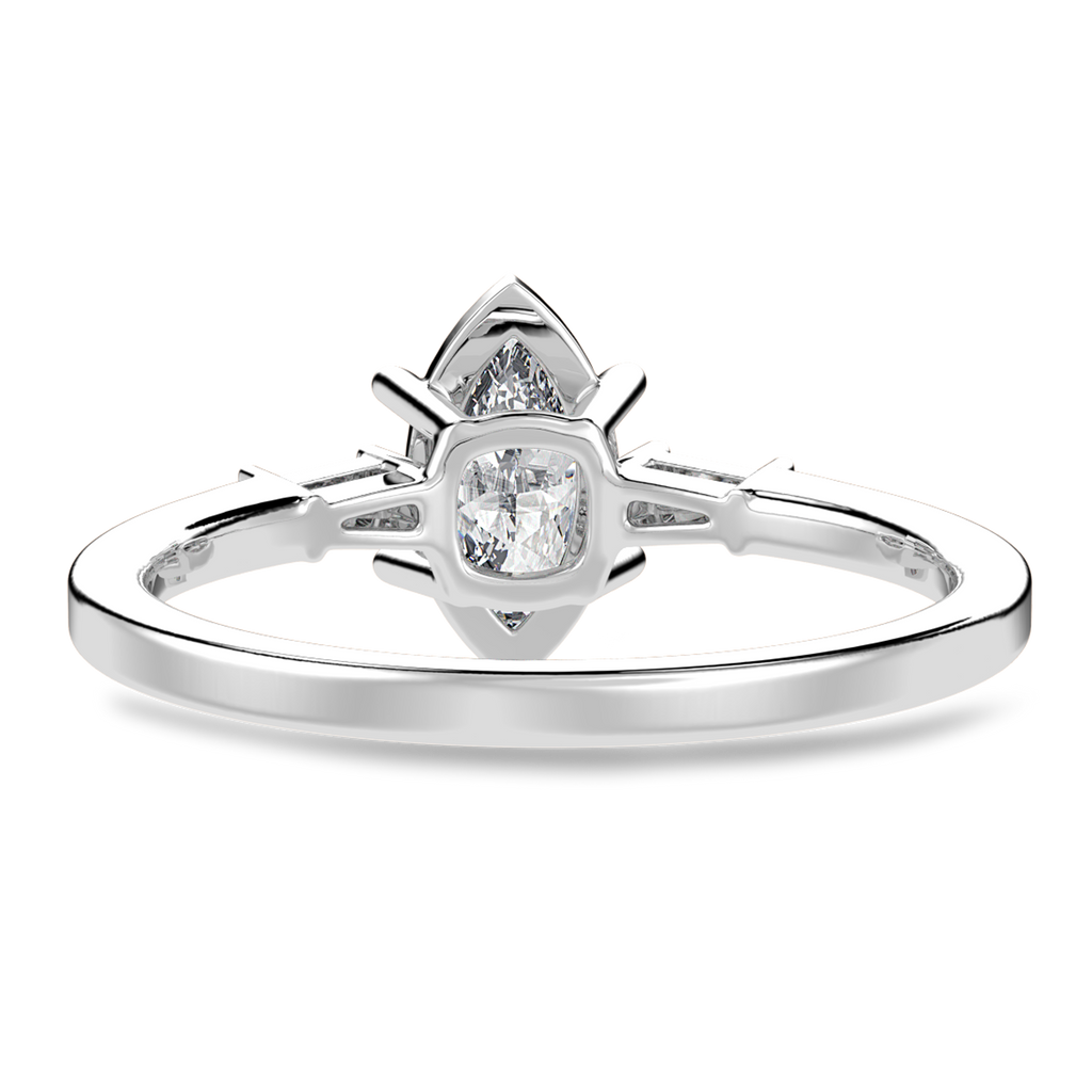 Éclat Baguette Cocktail Ring